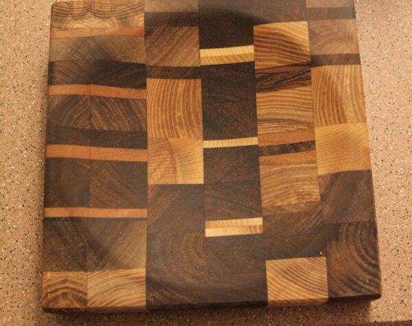 Ulu Cutting Board - Checkered Pattern