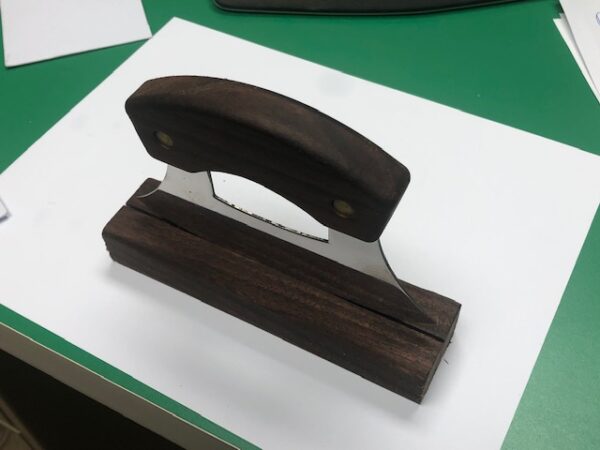 Ulu-In-Block-Walnut